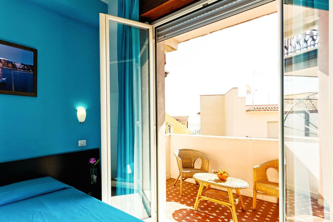 Seaview Terrace Sunny Apartment Giardini-Naxos Zewnętrze zdjęcie